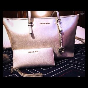 Authentic Michael kors purse and wallet